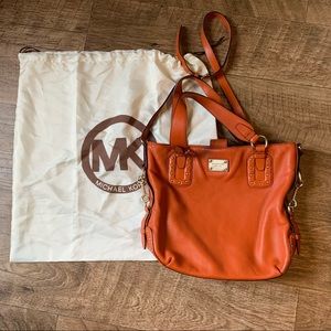 Michael Kors leather purse with dust cover gold accents